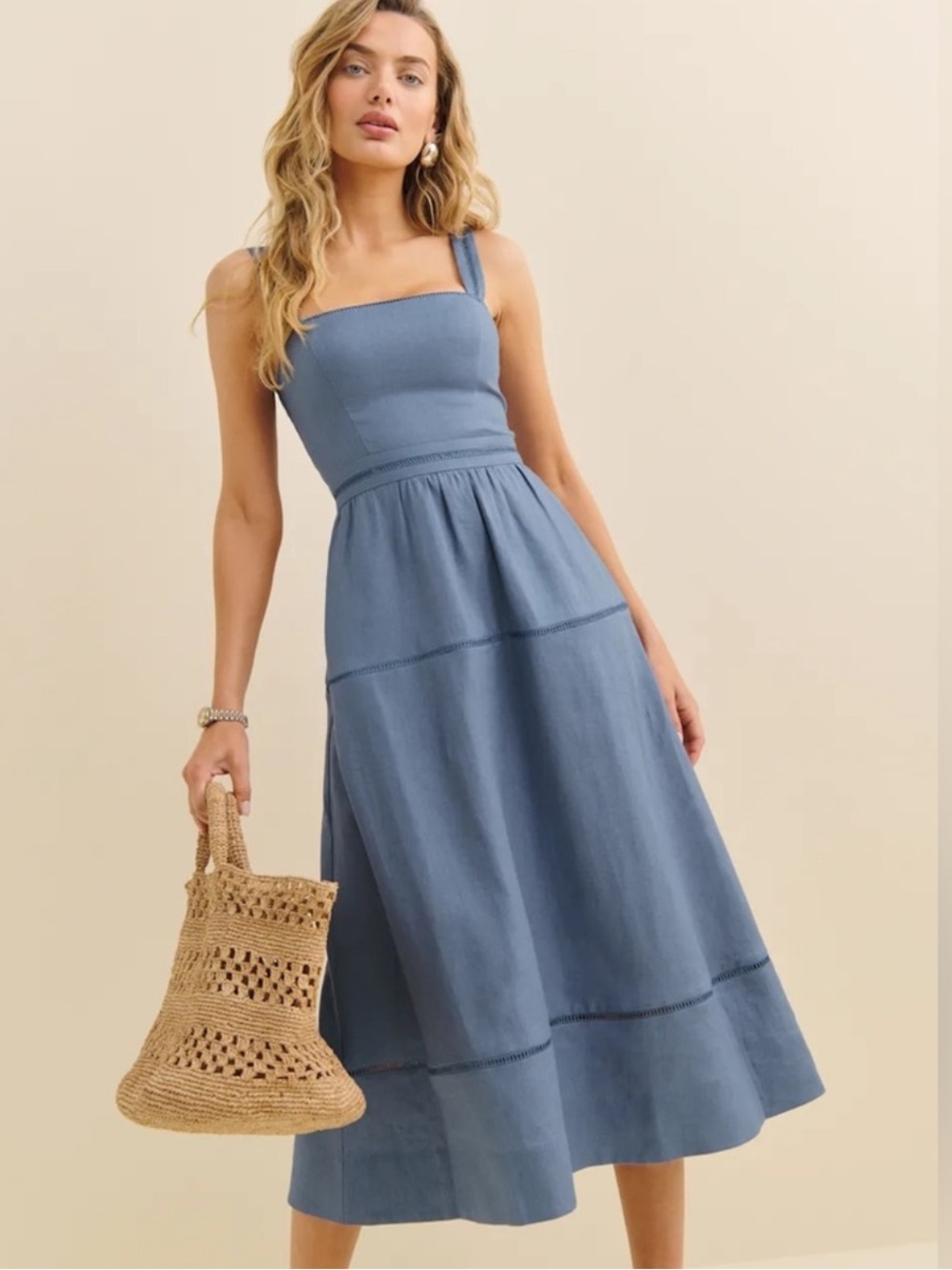 Reformation Everett Linen Dress in Cornflower Blue - Picture 4 of 10